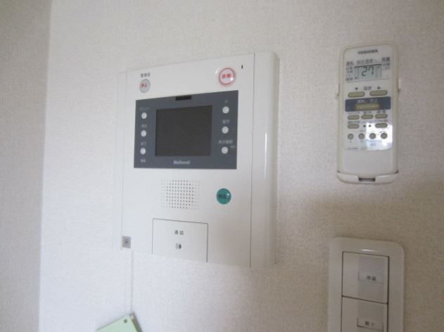 セキュリティ　モニタ付きインターホン完備