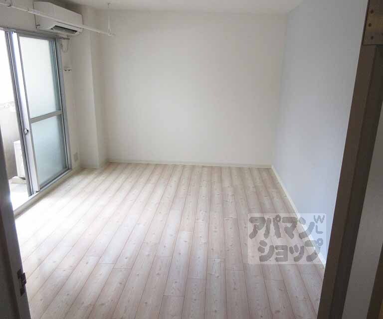居室・リビング　居心地の良さそうなお部屋です！