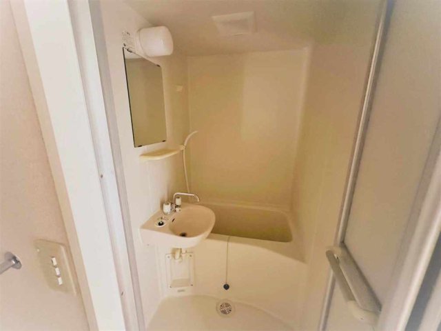 バス・シャワールーム　※同タイプの物件の写真です