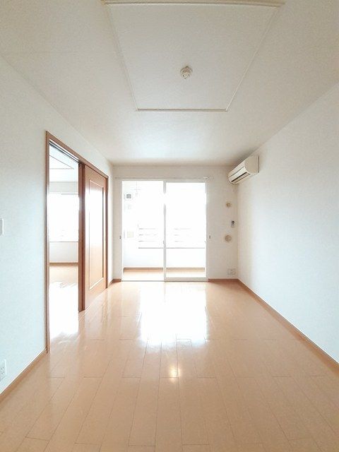 居室・リビング　ゆったりとしたリビングです