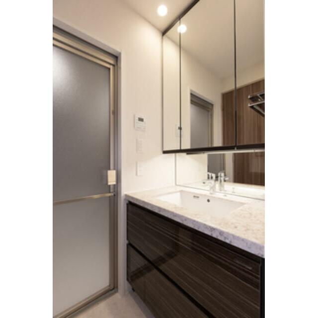 洗面設備　※写真は同タイプ住戸です。