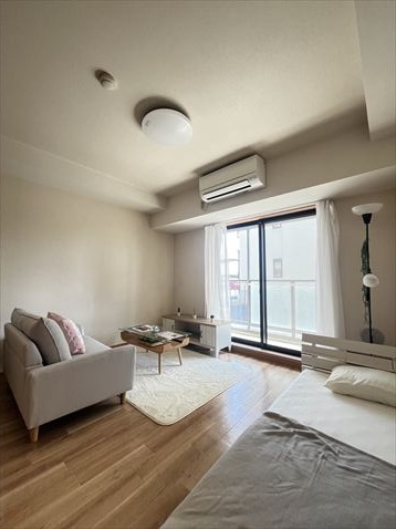 居室・リビング　※写真は１１０号室