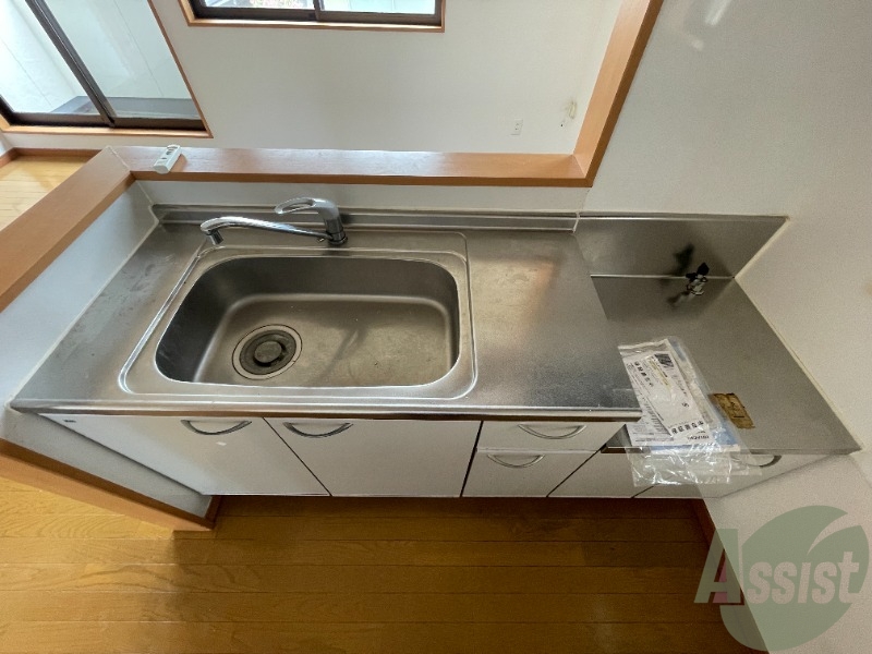 キッチン　こちらはキッチン。調理スペースもあり使いやすそうです。