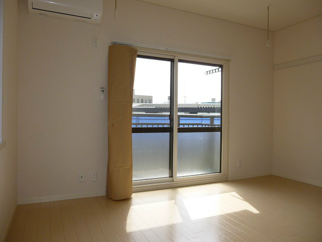 居室・リビング　101号室のお部屋です