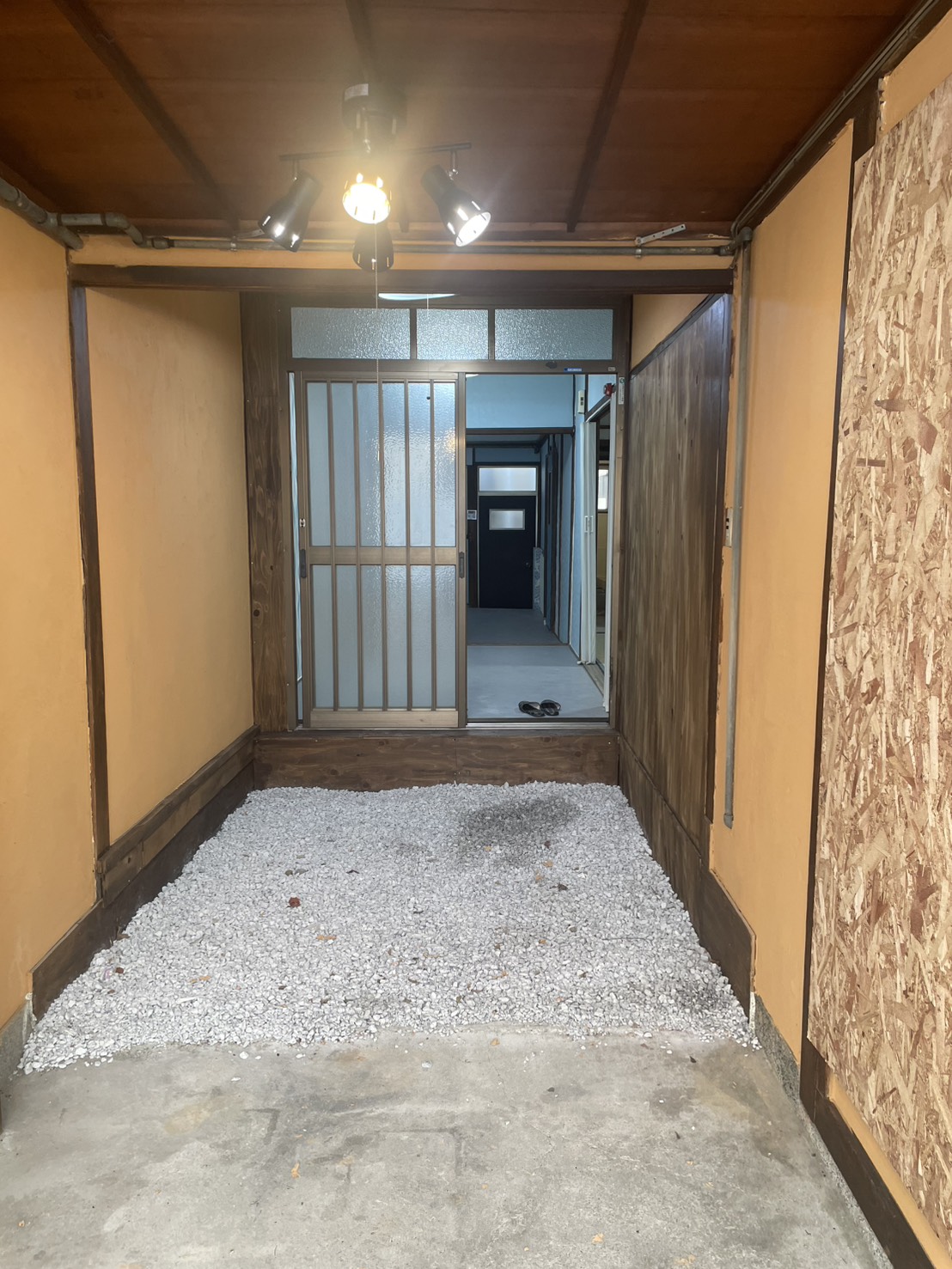 植松町5丁目平屋の玄関写真