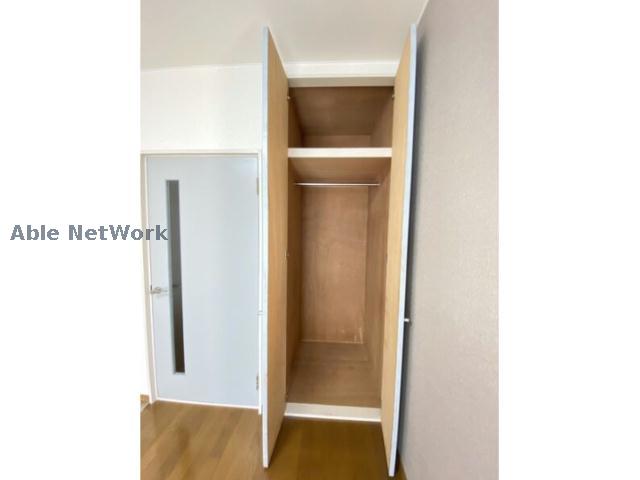 収納　※同物件別部屋の写真です。
