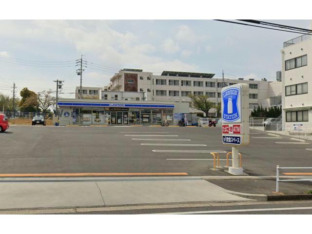 コンビニ　ローソン名東高校前店（コンビニ）まで299m