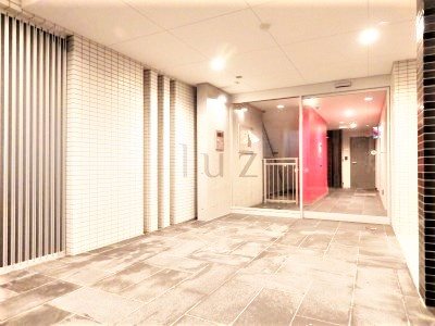 エントランス　高級感漂うエントランス！