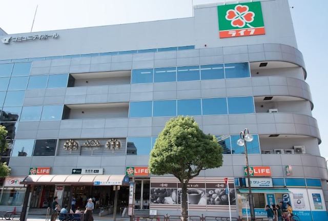 スーパー　ライフ篠崎店（スーパー）まで585m