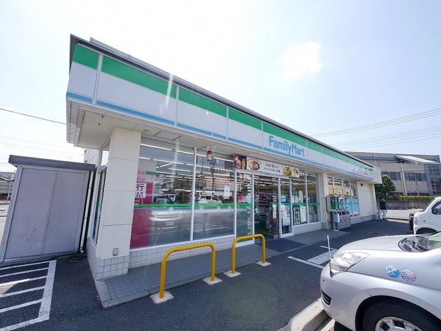 コンビニ　ファミリーマート所沢宮本町二丁目店（コンビニ）まで345m