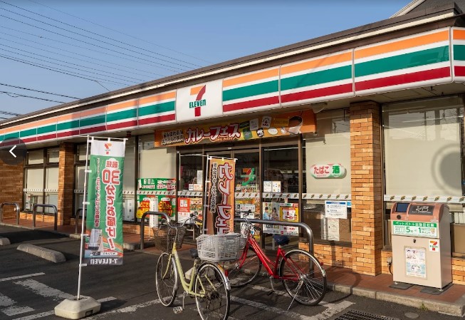 コンビニ　セブンイレブン西東京富士町3丁目店（コンビニ）まで392m