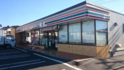 コンビニ　セブンイレブン 横浜日吉7丁目店（コンビニ）まで375m