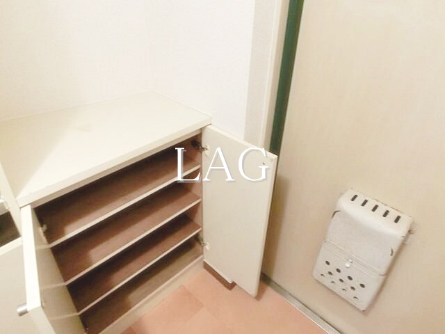 玄関　玄関です。