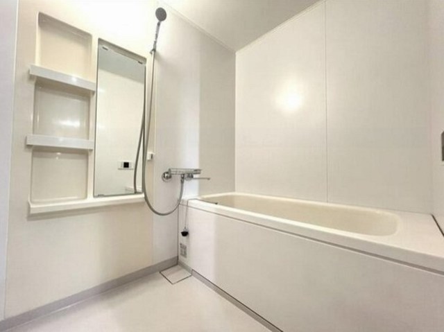 バス・シャワールーム　別部屋同仕様タイプ