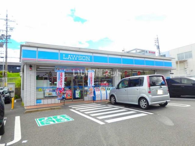 コンビニ　ローソン 桑名新西方店（コンビニ）まで1092m