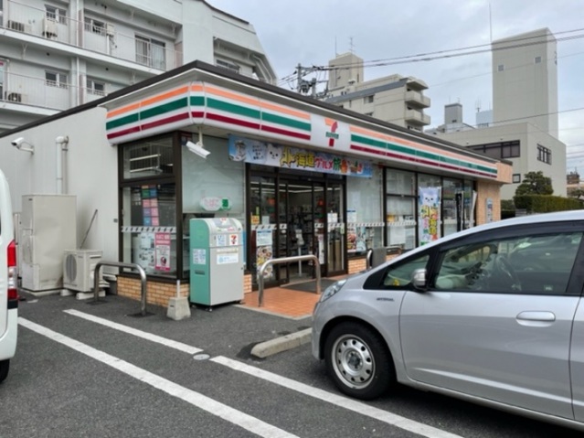 コンビニ　セブンイレブン広島西川口町店（コンビニ）まで214m