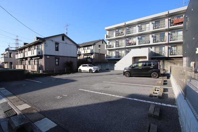 駐車場　敷地内駐車場※空き要確認