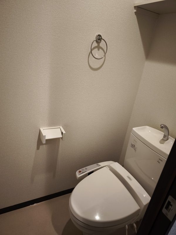 トイレ　トイレもきれいです