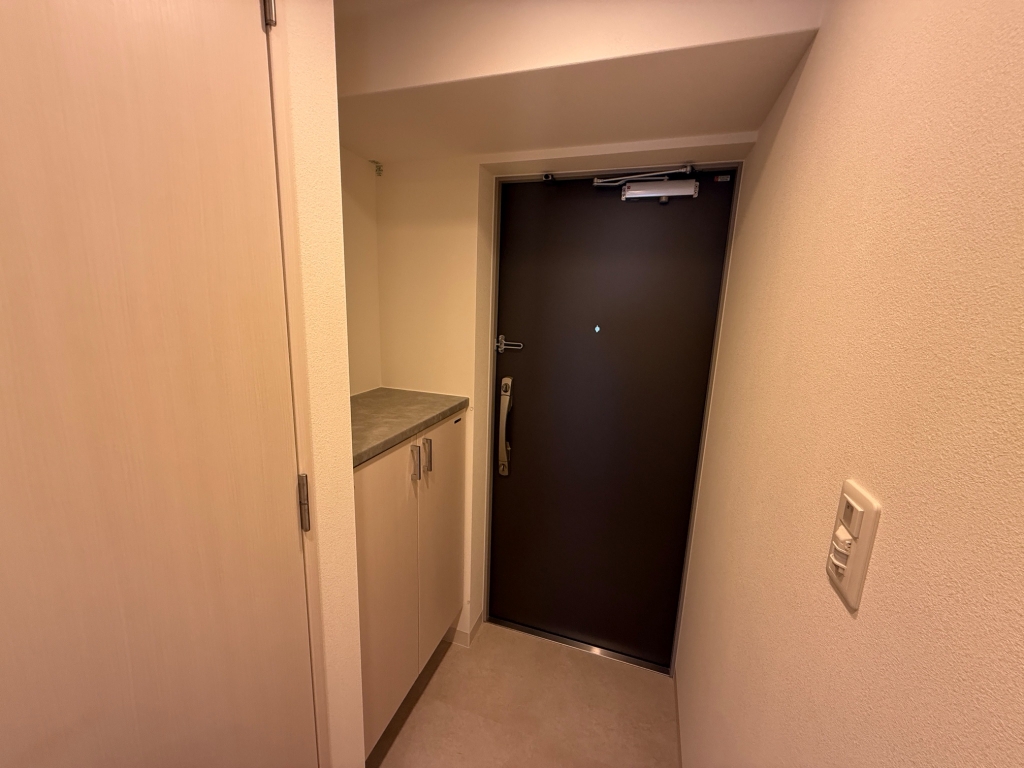ALIVIS神戸駅前の玄関写真