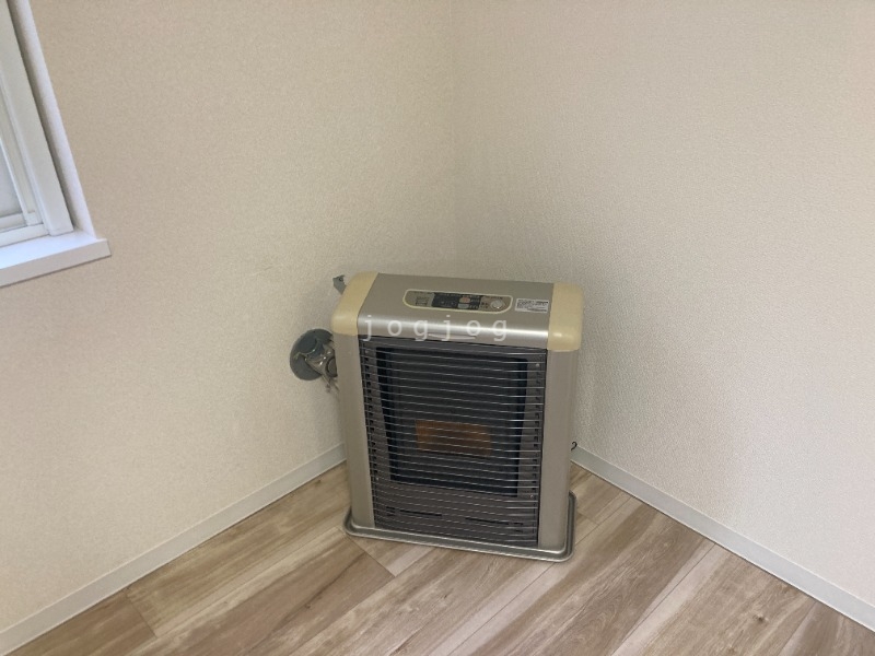 その他設備　灯油ストーブ