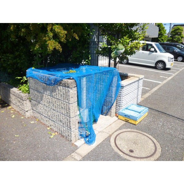 その他　敷地内ゴミ置き場