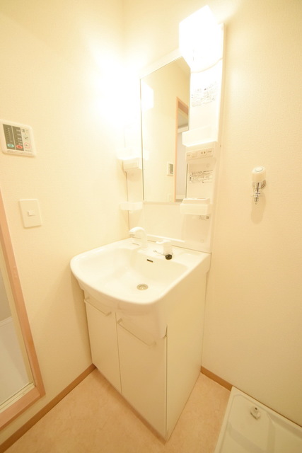 洗面設備　☆あれ、寝ぐせが付いてたっ☆