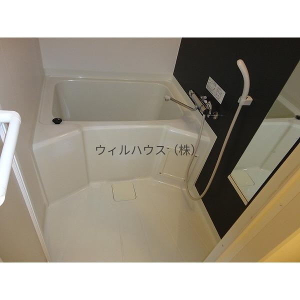 バス・シャワールーム　キレイな浴室！