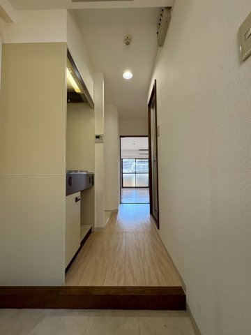 ドムール若山の玄関写真