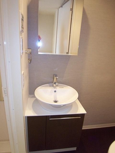 洗面設備　NISHI IKEBUKURO RESIDENCE　豊島区西