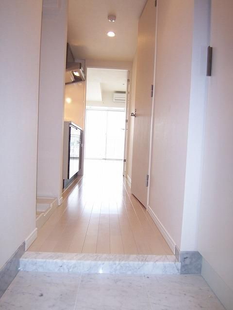 玄関　NISHI IKEBUKURO RESIDENCE　豊島区西