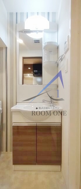 洗面設備　独立洗面台です。