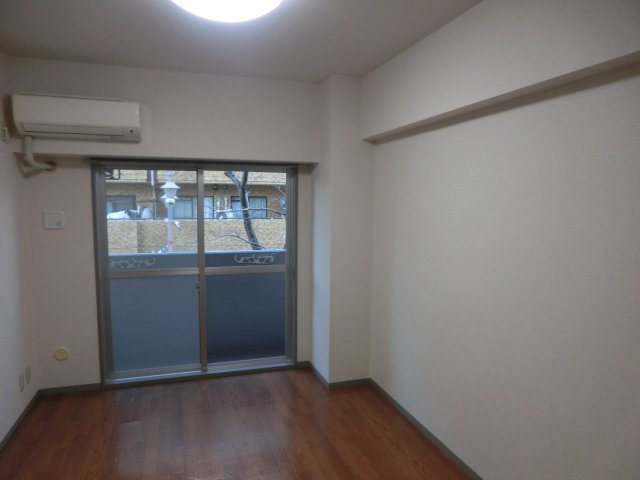 キャッスルエイト東矢口の居間写真