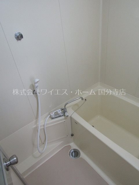ＪＲ中央線 国分寺駅 徒歩3分 6階建 築43年の風呂写真