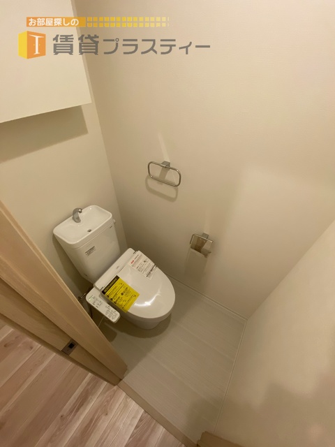 東京メトロ東西線 南行徳駅 徒歩15分 2階建 築3年のトイレ写真