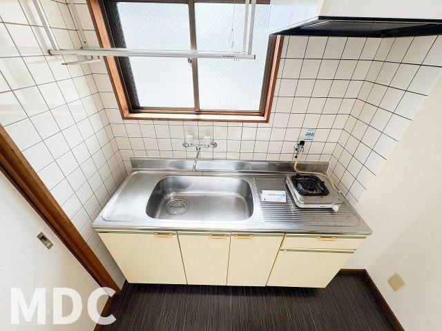 ＪＲ牟岐線 阿波富田駅 徒歩9分 5階建 築37年のキッチン写真