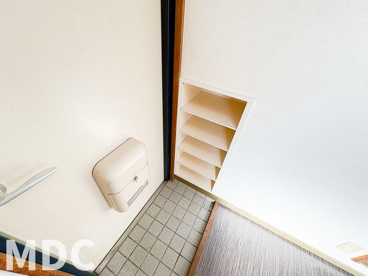 ＪＲ牟岐線 阿波富田駅 徒歩9分 5階建 築37年の玄関写真