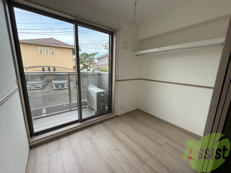 その他部屋・スペース　３．１帖の洋室。寝室としてお使いください。