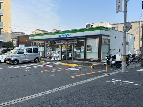 コンビニ　ファミリーマート東粉浜3丁目店（コンビニ）まで1079m