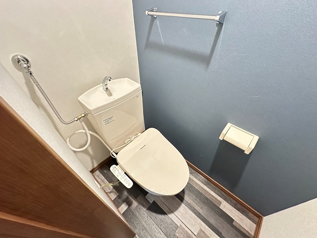 トイレ　清潔感のあるウォシュレット付きのトイレです♪