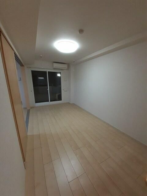 京急本線 京急蒲田駅 徒歩7分 3階建 築12年の居間写真