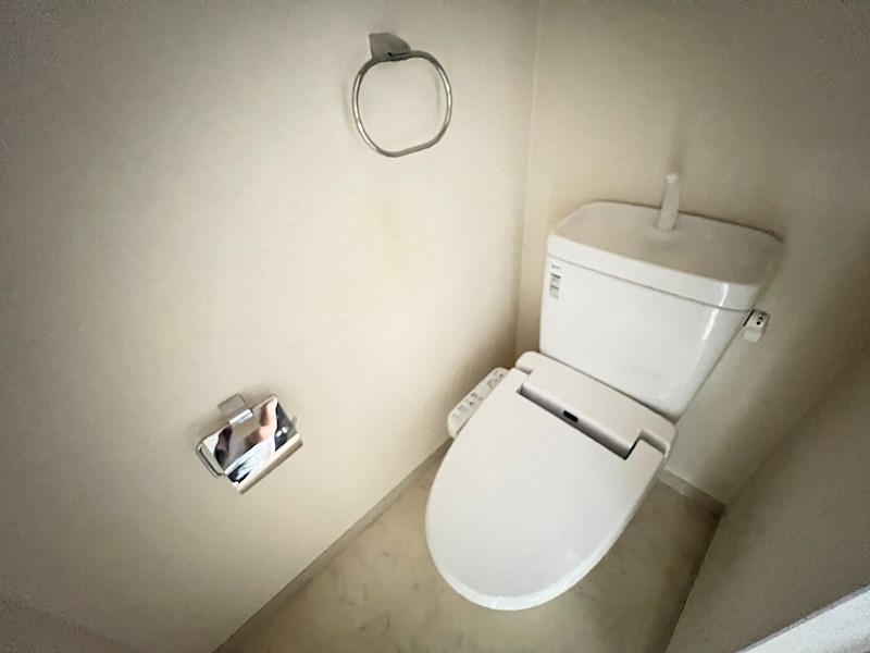 エスティ・ロアール神戸駅前のトイレ写真
