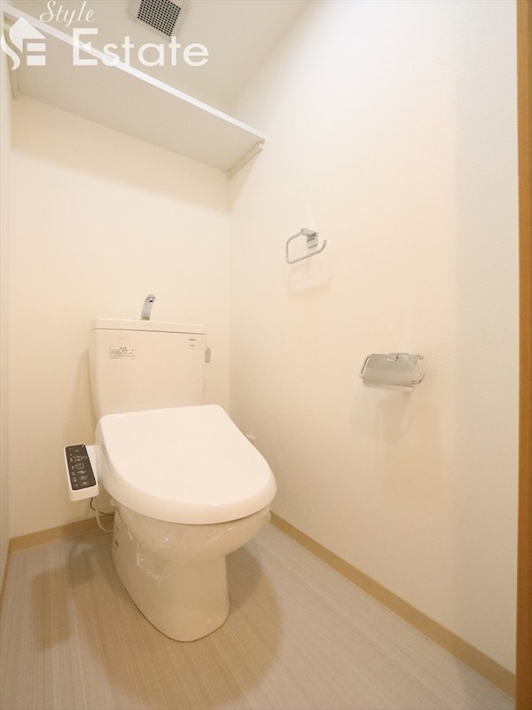 地下鉄名城線 上前津駅 徒歩5分 13階建 築19年のトイレ写真