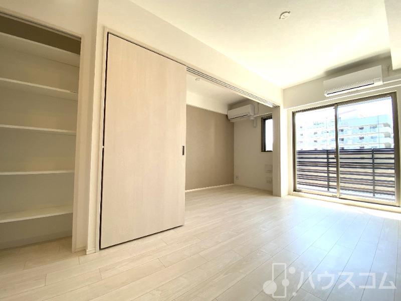 その他部屋・スペース　リビングにも収納有ります！