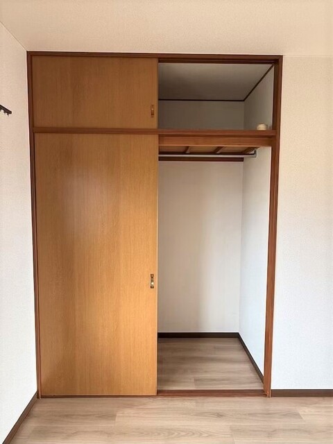 収納　クローゼット（洋室６帖）