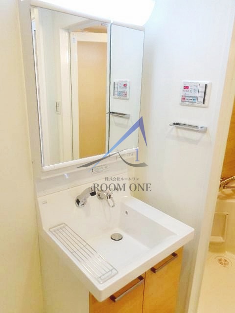 洗面設備　洗面台です。