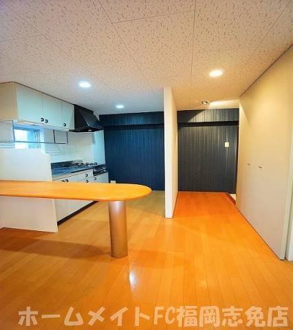 ＪＲ篠栗線 原町駅 徒歩23分 5階建 築23年の玄関写真