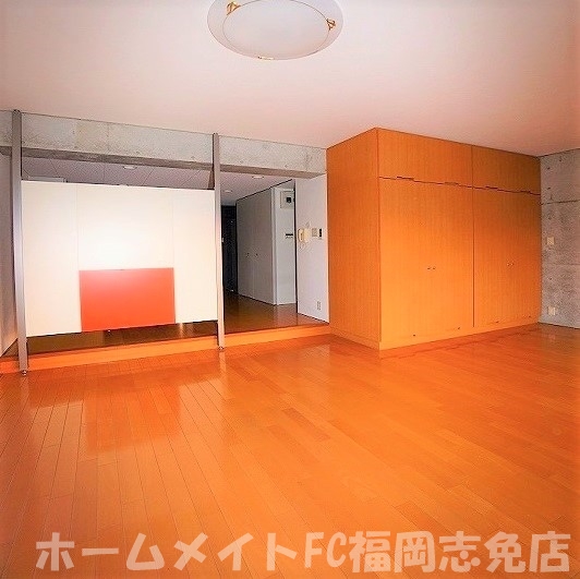 ＪＲ篠栗線 原町駅 徒歩23分 5階建 築23年の居間写真