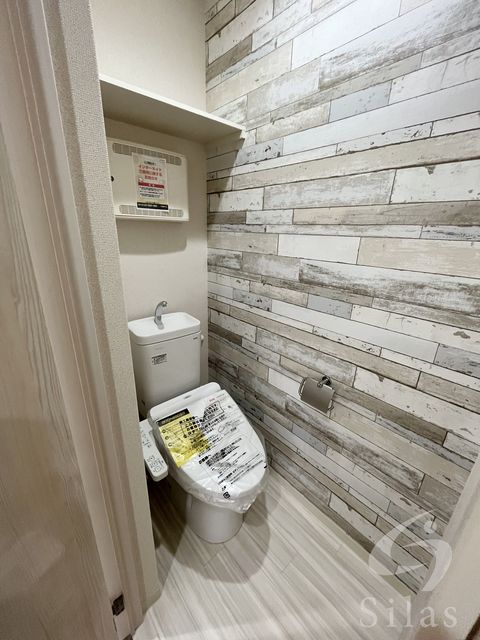 ＪＲ阪和線 杉本町駅 徒歩3分 3階建 築5年のトイレ写真