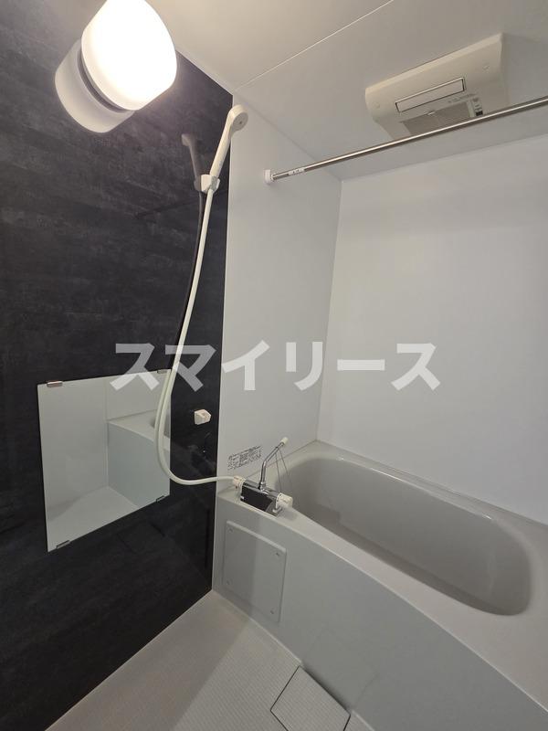 つくばエクスプレス 南流山駅 徒歩15分 3階建 築1年の風呂写真