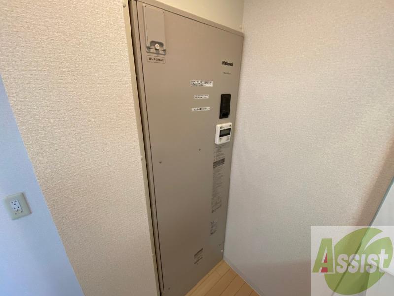 その他設備　電気温水器です。オール電化でお得で安心ですね。